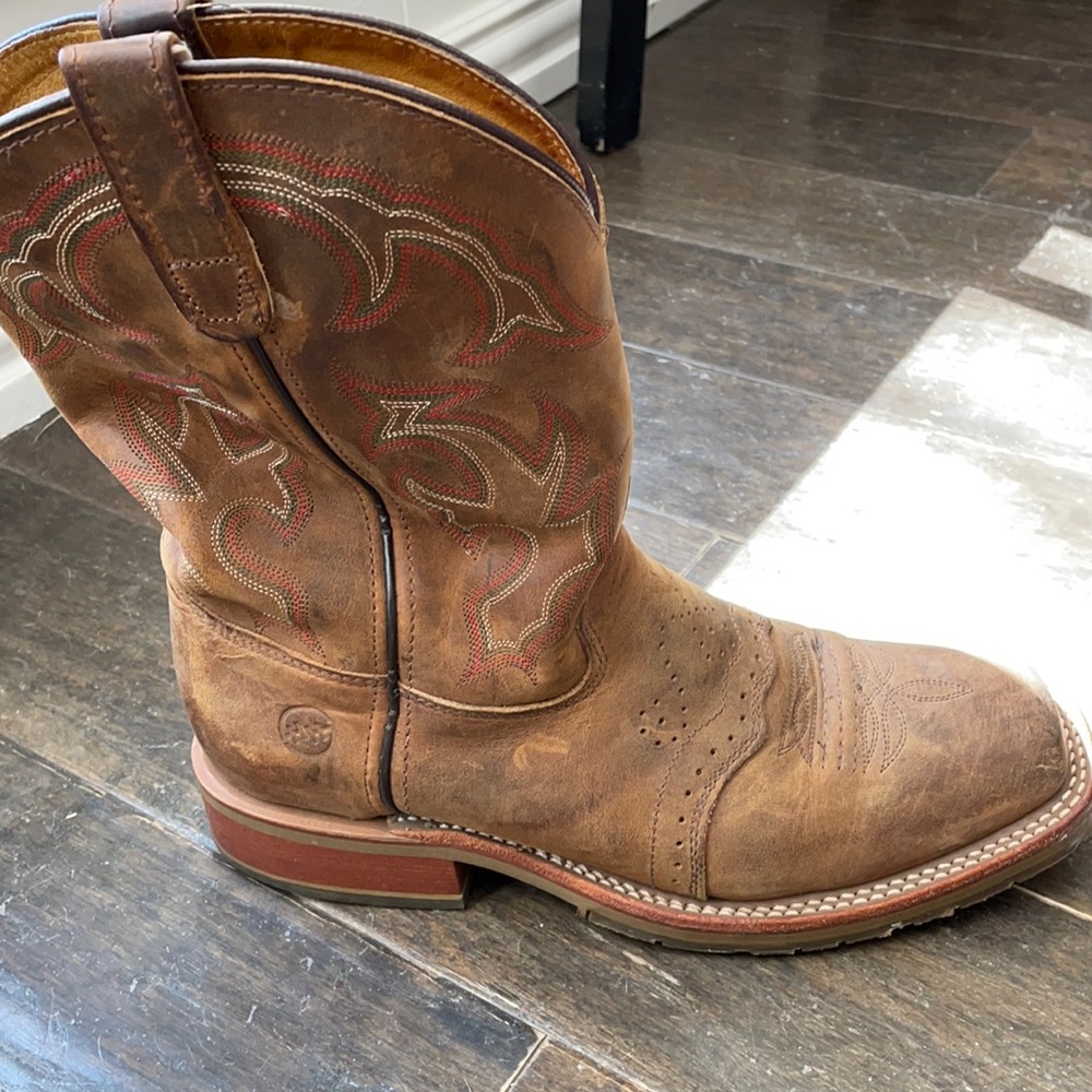 Men’s Double H size 10 D